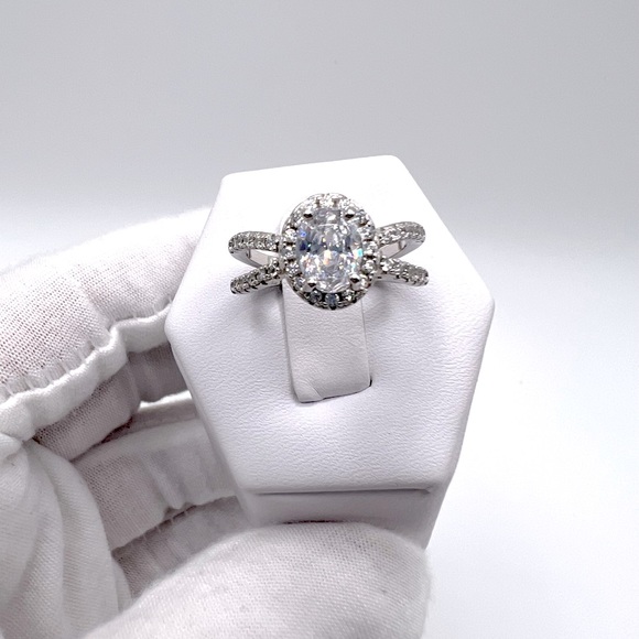 Sale $18 Firm! 925 Sterling Silver Cz Ring - Picture 15 of 17